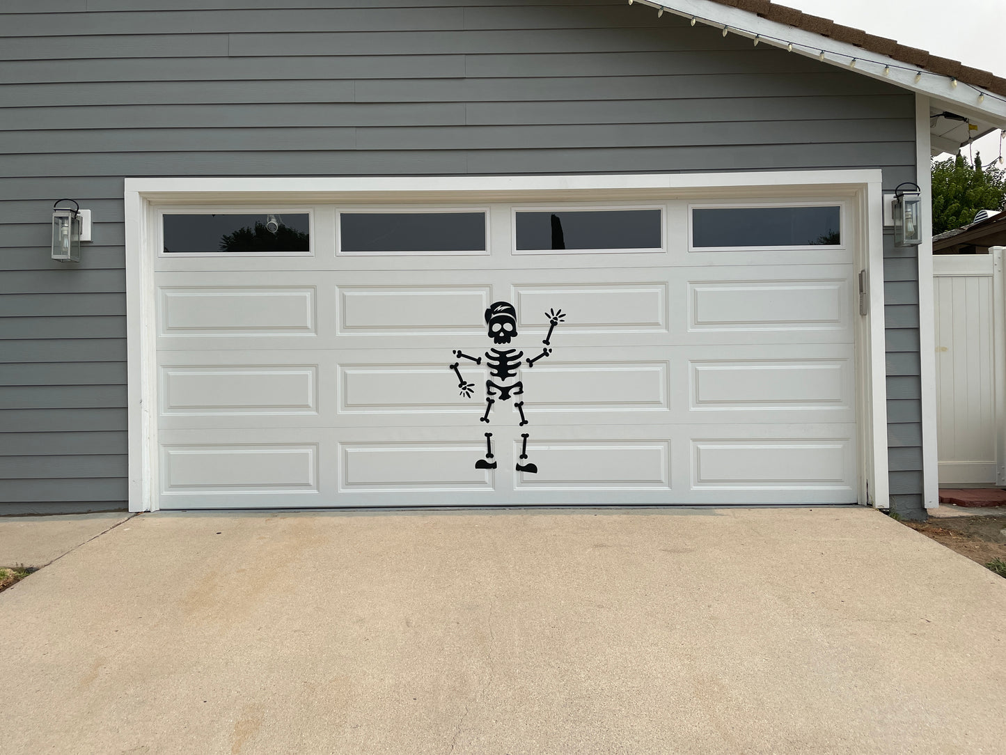 Life Sized Skeleton Family Magnet Decorations for Halloween | Large Skeleton Mag image 13